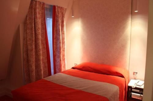 Orphée 3* Parigi